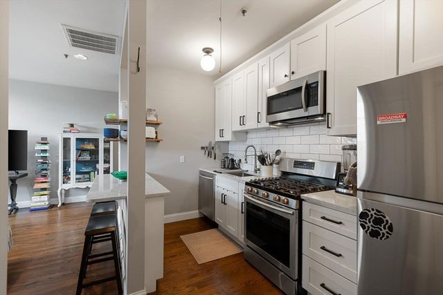 486 East 3rd Street 8, Boston, MA 02127