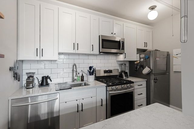 486 East 3rd Street 8, Boston, MA 02127