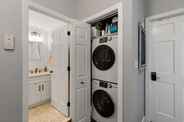 486 East 3rd Street 8, Boston, MA 02127