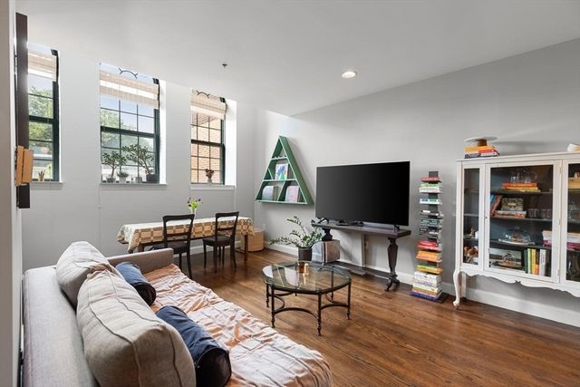 486 East 3rd Street 8, Boston, MA 02127