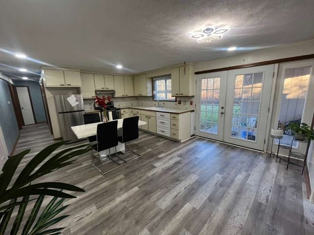 36 Stevens 1, Stoneham, MA 02180