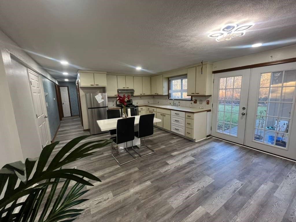 36 Stevens 1, Stoneham, MA 02180