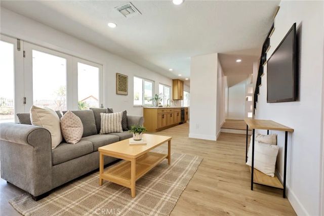 905 Brighton Way, Montebello, CA 90640
