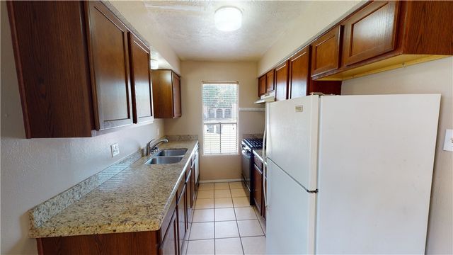 1525 Pine Ridge A, College Station, TX 77840