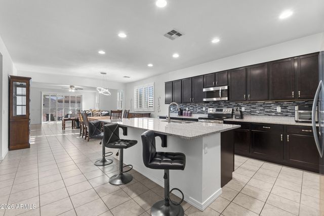 3415 W MELODY Drive, Laveen, AZ 85339