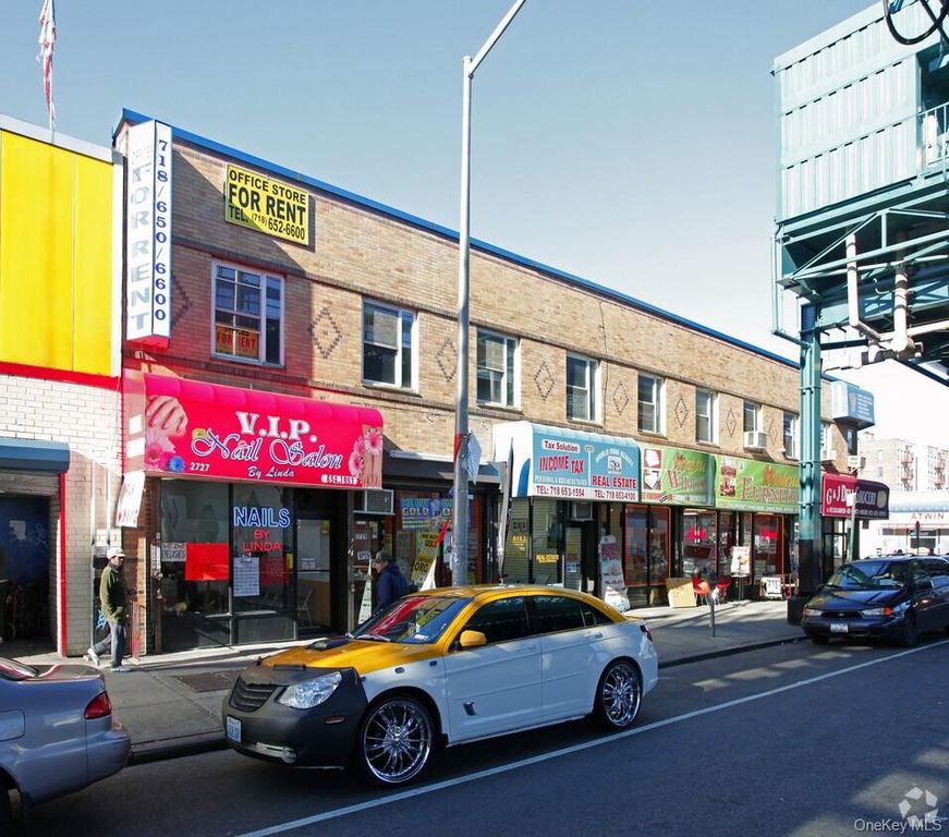 684 684 Britton St Street Units 1 Units 1 2 3 5, Bronx, NY 10467 — exterior