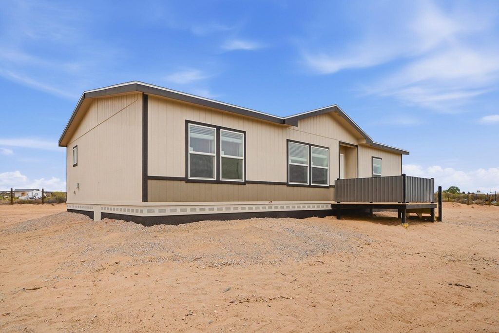 1300 Iglesia Street SW, Rio Rancho, NM 87124