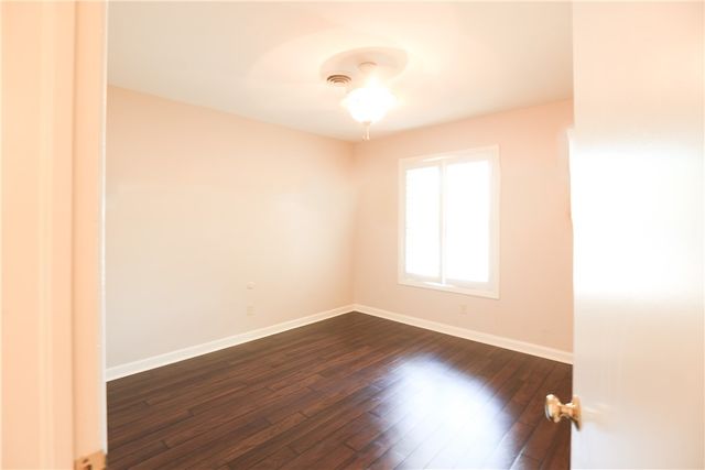 1316 Southwood St, Alice, TX 78332
