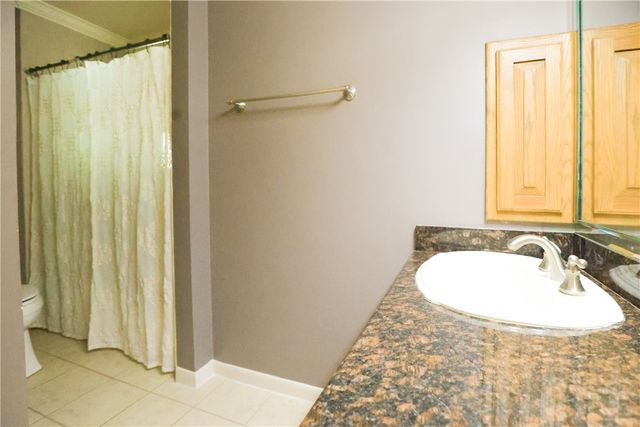 1316 Southwood St, Alice, TX 78332