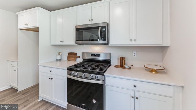 315 GRANTWAY DR, York, PA 17404