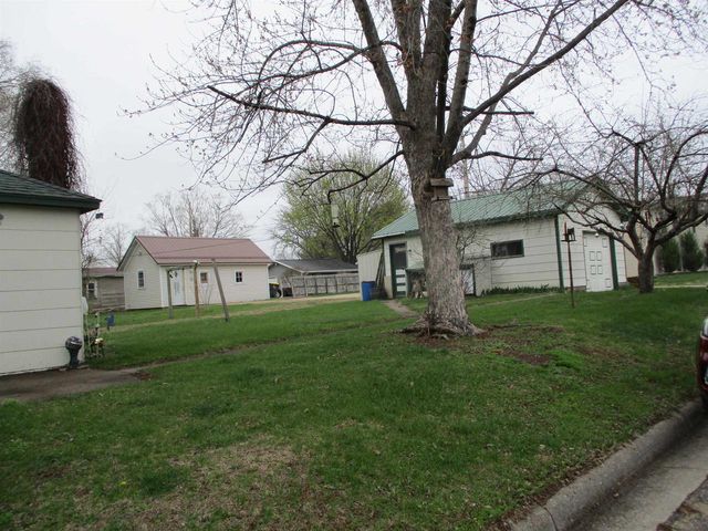 700 N Beaumont Road, Prairie Du Chien, WI 53821