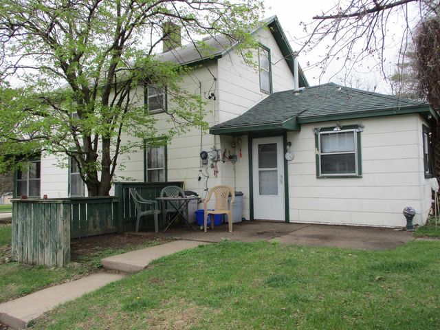 700 N Beaumont Road, Prairie Du Chien, WI 53821