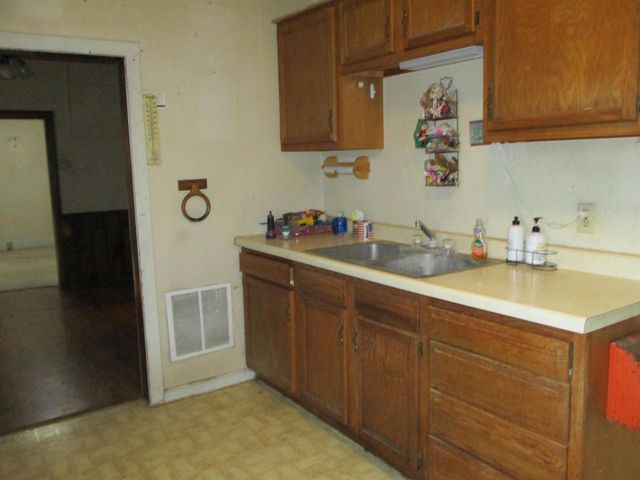 700 N Beaumont Road, Prairie Du Chien, WI 53821