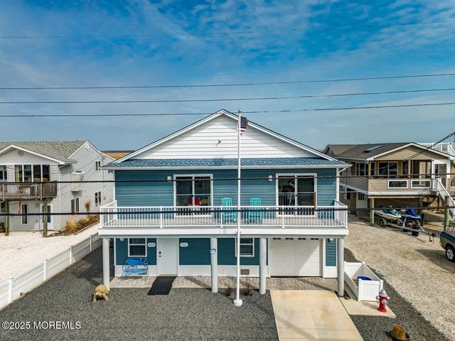 418 Dock Road, West Creek, NJ 08092