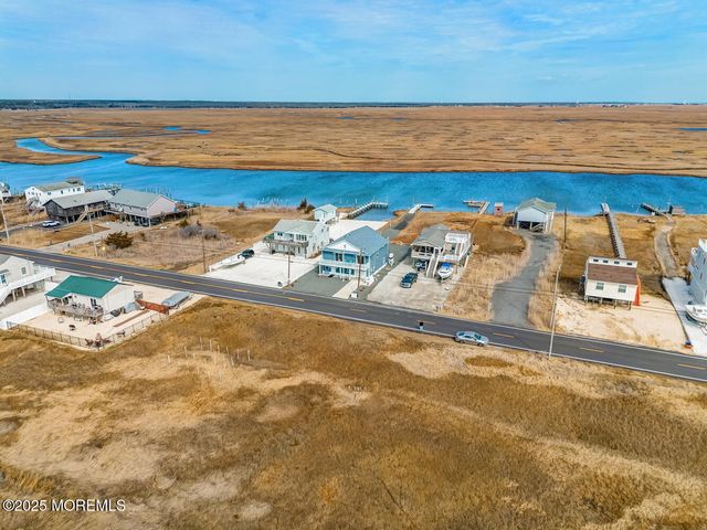 418 Dock Road, West Creek, NJ 08092