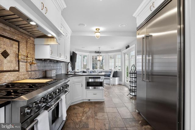 8148 HIGH SCHOOL RD, Elkins Park, PA 19027