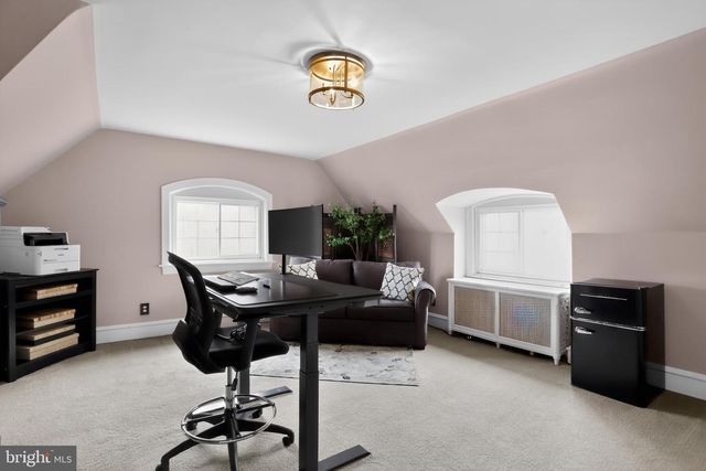 8148 HIGH SCHOOL RD, Elkins Park, PA 19027