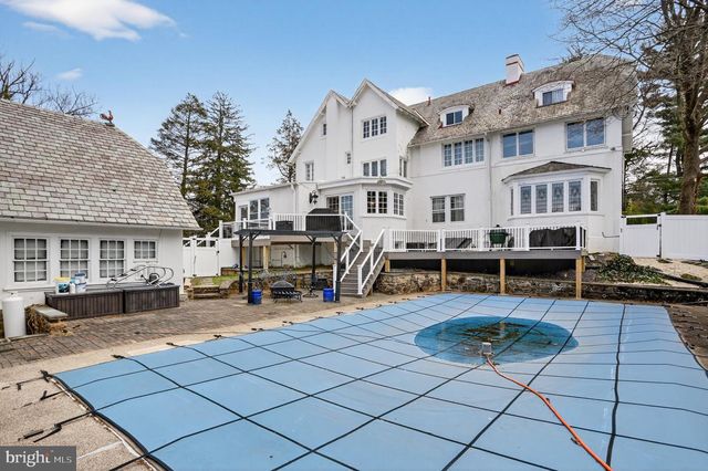 8148 HIGH SCHOOL RD, Elkins Park, PA 19027