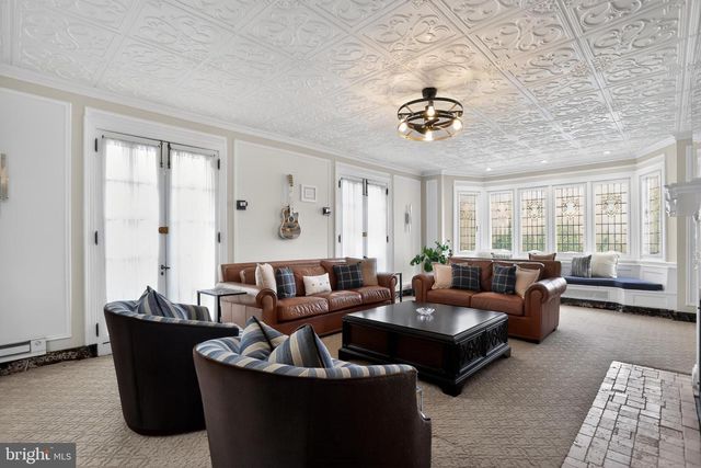 8148 HIGH SCHOOL RD, Elkins Park, PA 19027