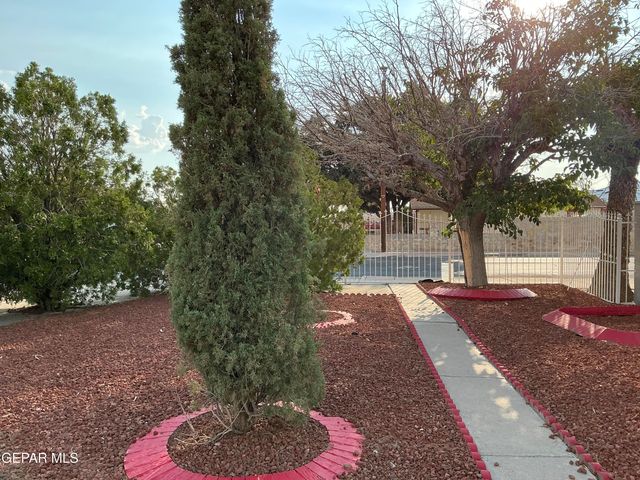 6501 AZTEC Road, El Paso, TX 79925