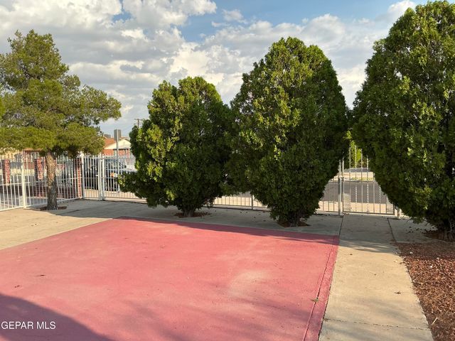 6501 AZTEC Road, El Paso, TX 79925