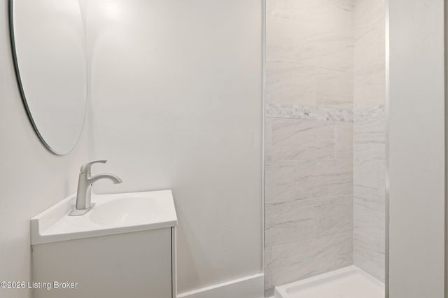 818 S Hancock St, Louisville, KY 40203