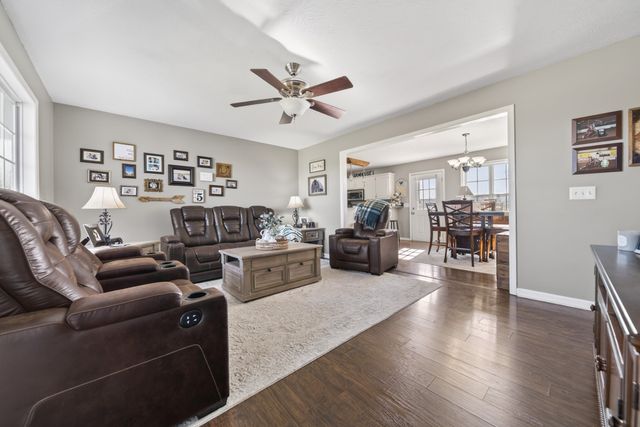 289 Martin Chapel Rd, Portland, TN 37148