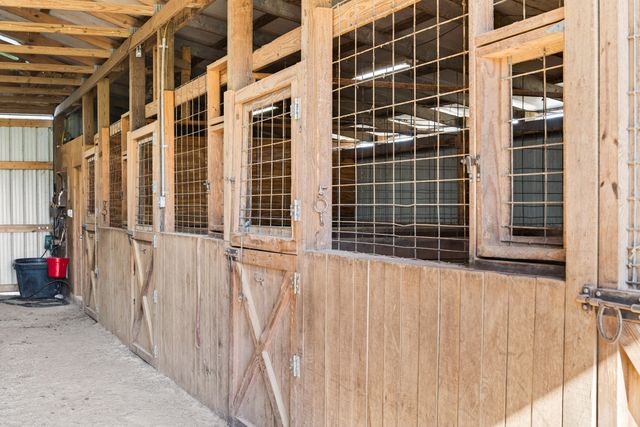 289 Martin Chapel Rd, Portland, TN 37148