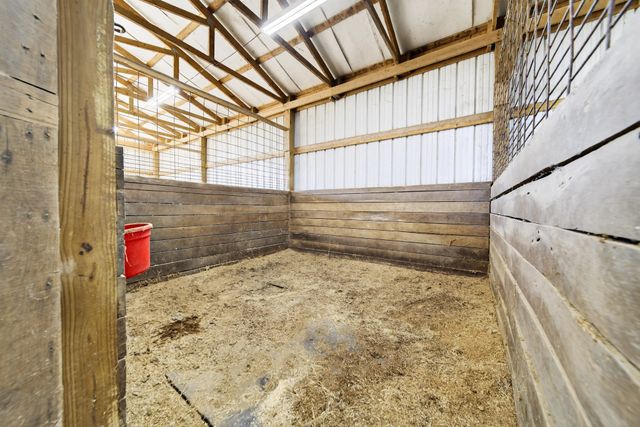 289 Martin Chapel Rd, Portland, TN 37148