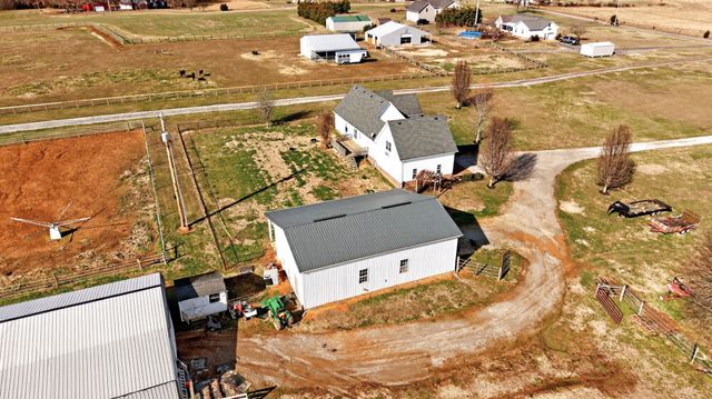 289 Martin Chapel Rd, Portland, TN 37148