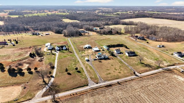 289 Martin Chapel Rd, Portland, TN 37148