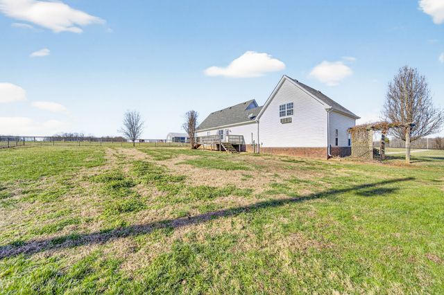 289 Martin Chapel Rd, Portland, TN 37148
