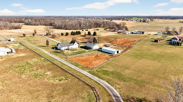289 Martin Chapel Rd, Portland, TN 37148