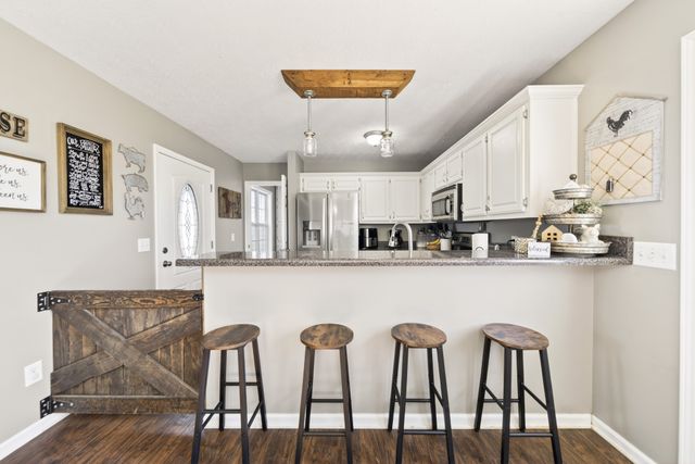 289 Martin Chapel Rd, Portland, TN 37148