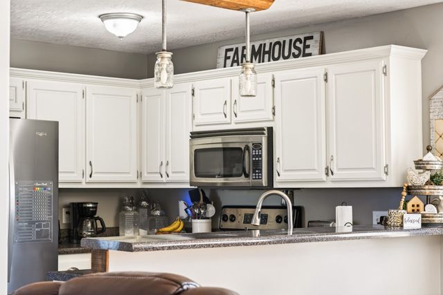 289 Martin Chapel Rd, Portland, TN 37148