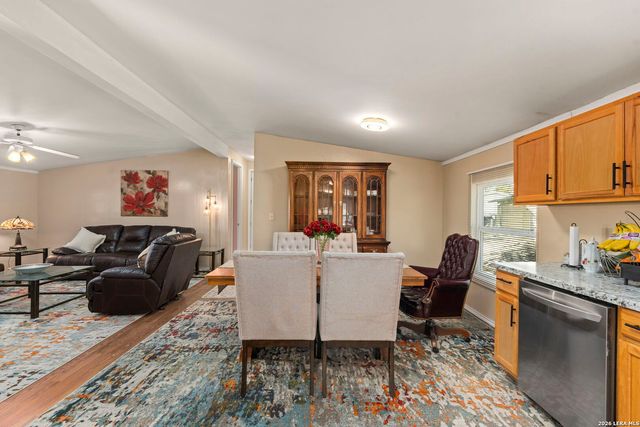 397 Ridgeview, Canyon Lake, TX 78133