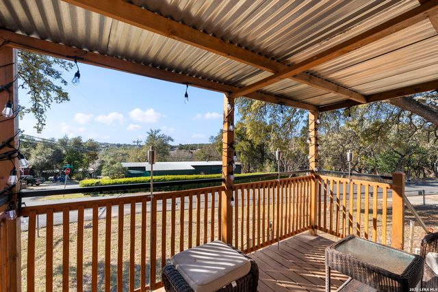 397 Ridgeview, Canyon Lake, TX 78133