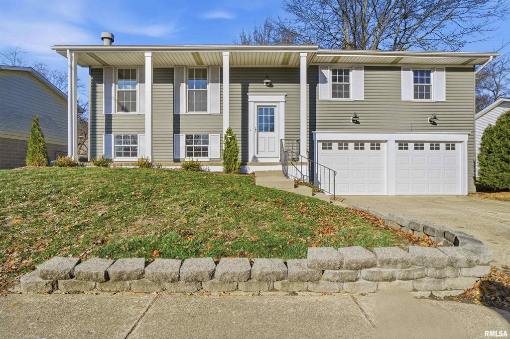 3319 W BROOKSIDE Drive, Peoria, IL 61615