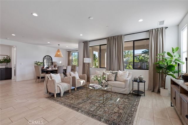 1022 Moonrise, Madera, CA 93636