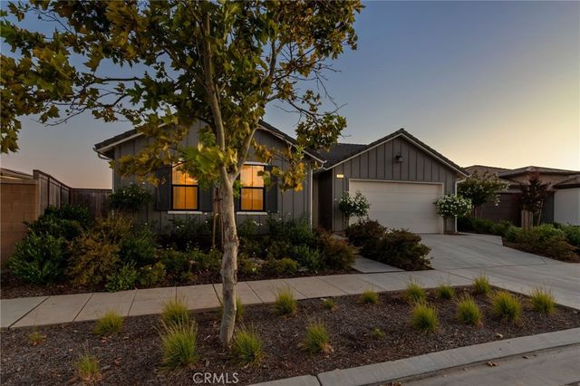 1022 Moonrise, Madera, CA 93636