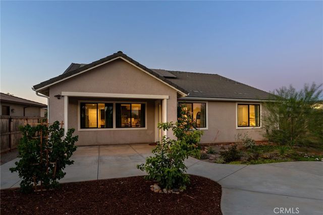 1022 Moonrise, Madera, CA 93636