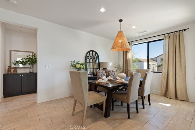 1022 Moonrise, Madera, CA 93636
