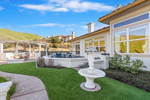 47664 Avalon Heights Ter, Fremont, CA 94539