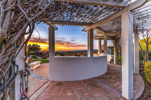 47664 Avalon Heights Ter, Fremont, CA 94539