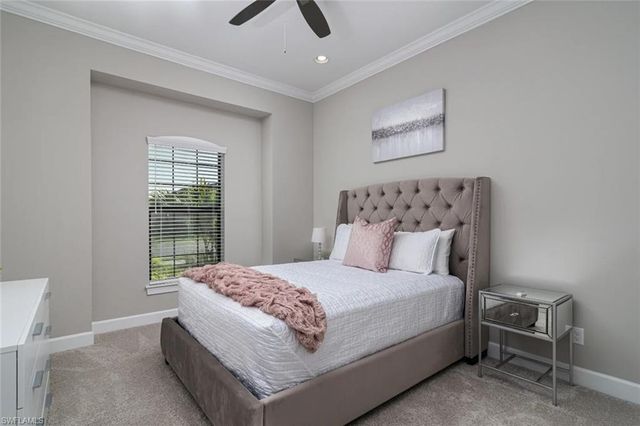 9451 Montelanico LOOP, Naples, FL 34119