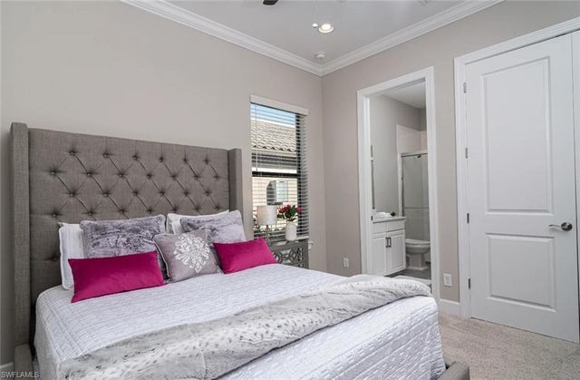 9451 Montelanico LOOP, Naples, FL 34119