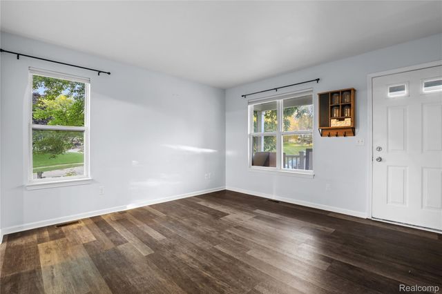 420 Montclair Lane, Genoa Township, MI 48843
