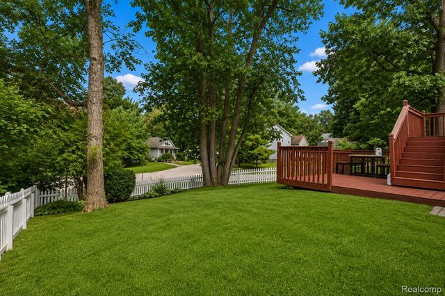 420 Montclair Lane, Genoa Township, MI 48843
