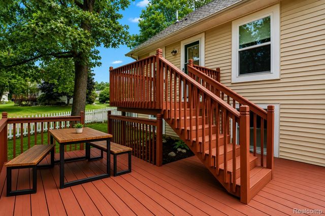 420 Montclair Lane, Genoa Township, MI 48843