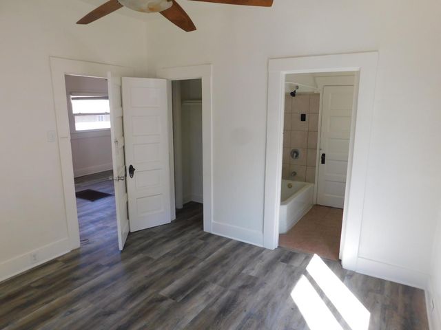 718 4th St, Modesto, CA 95351